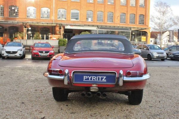 Jaguar E-Type 4.2 1966 131670