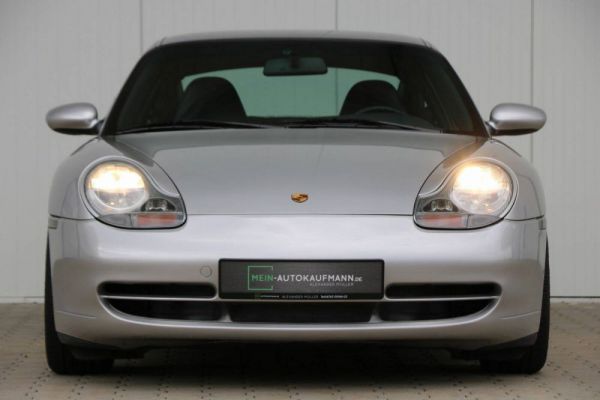 Porsche 911 Carrera 2000