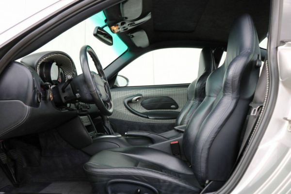 Porsche 911 Carrera 2000 900