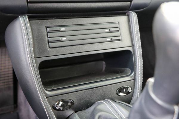 Porsche 911 Carrera 2000 905