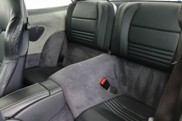 Porsche 911 Carrera 2000 909