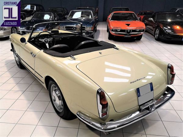 Alfa Romeo 2000 Spider 1961 5847
