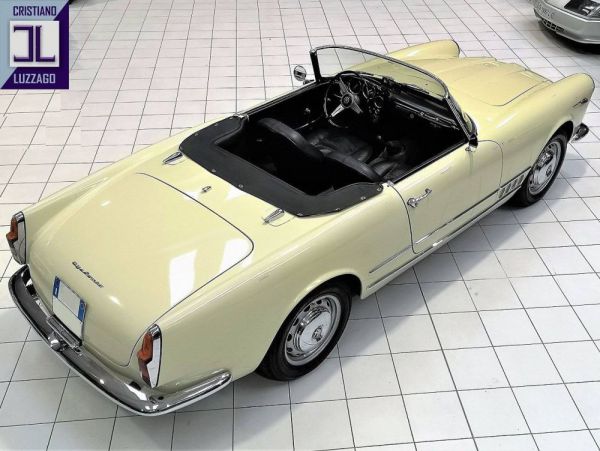 Alfa Romeo 2000 Spider 1961 5848
