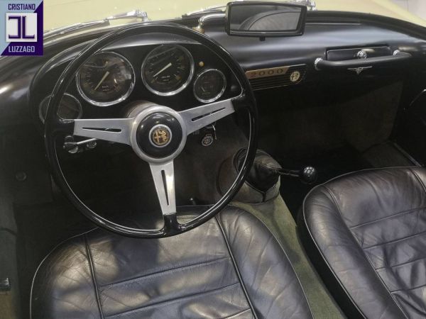Alfa Romeo 2000 Spider 1961 5858