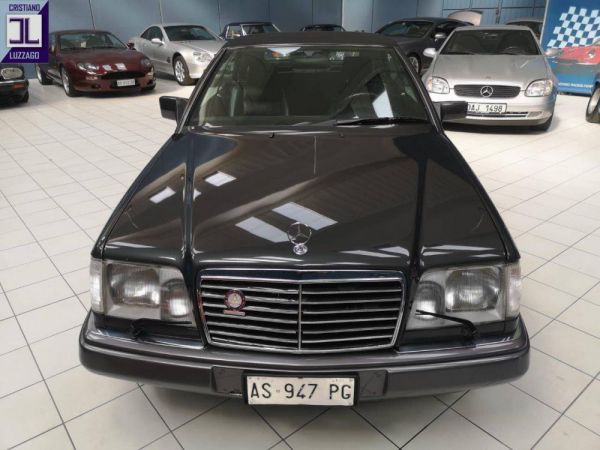 Mercedes-Benz 300 CE-24 1992 6021