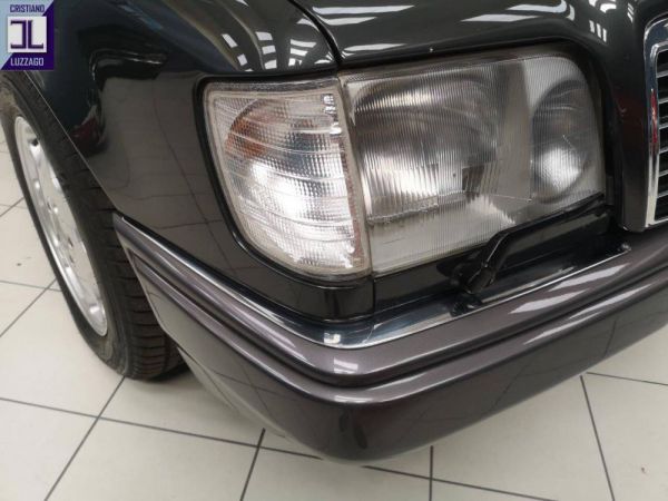 Mercedes-Benz 300 CE-24 1992 6022