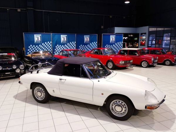 Alfa Romeo 1750 Spider Veloce 1967 127005