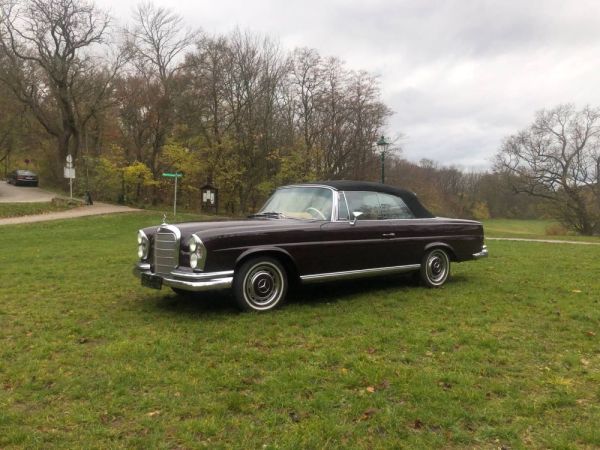 Mercedes-Benz 280 SE 1969 114842