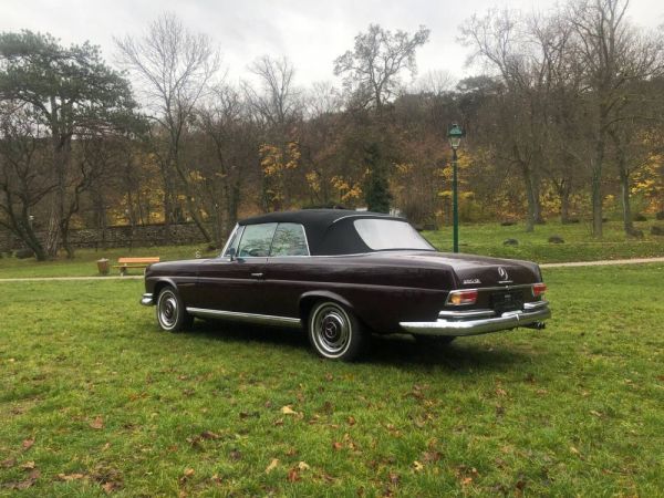 Mercedes-Benz 280 SE 1969 114846