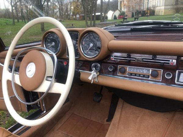 Mercedes-Benz 280 SE 1969 114852