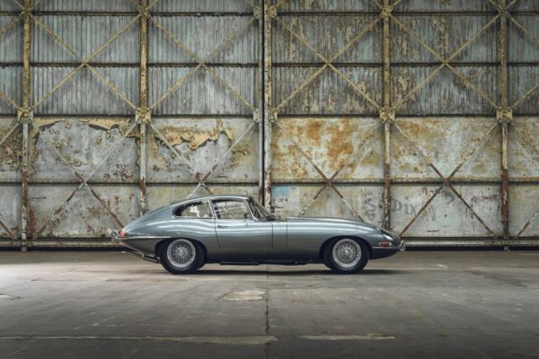 Jaguar E-Type 4.2 1966 107470