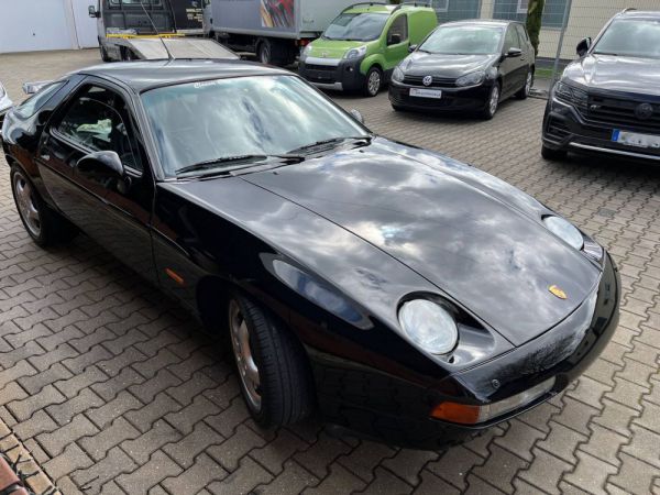 Porsche 928 GTS 1993 39317
