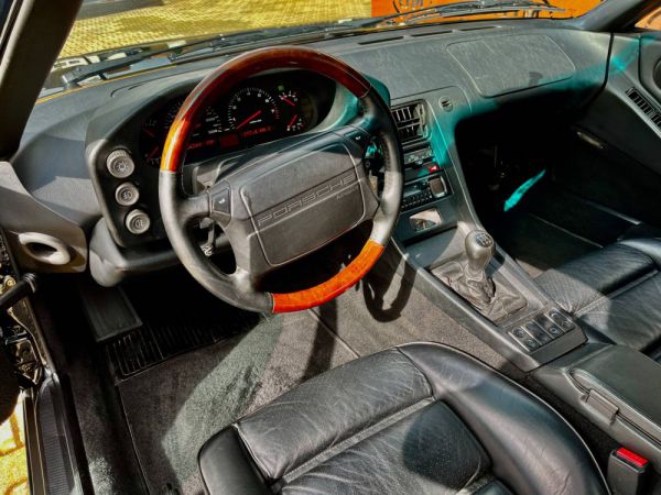 Porsche 928 GTS 1993 39319