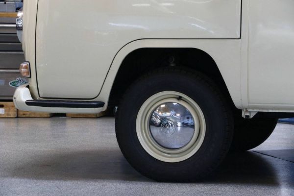 Volkswagen T2a Westfalia 1968 126047