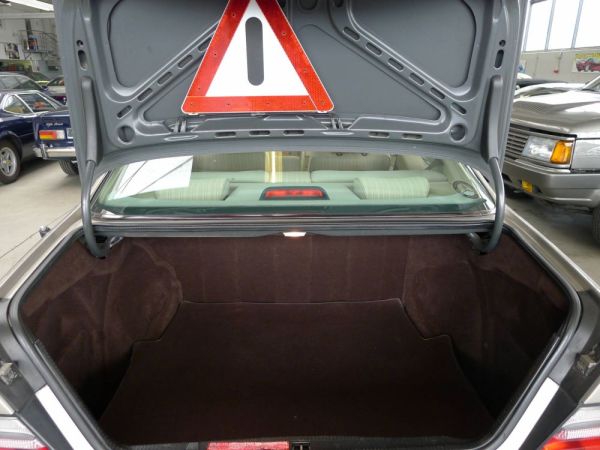 Mercedes-Benz 300 CE 1988 116620