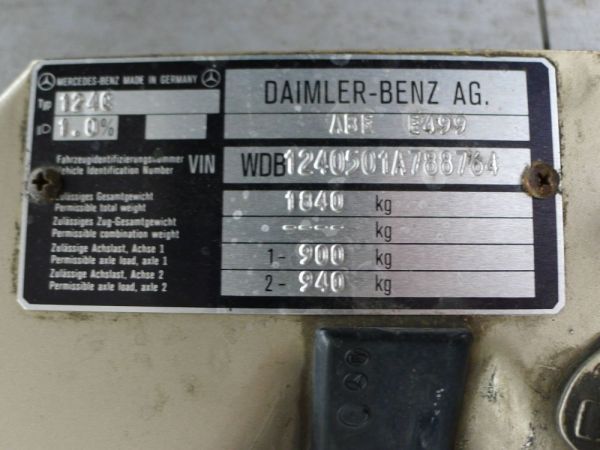 Mercedes-Benz 300 CE 1988 116621