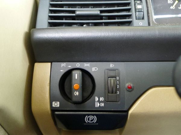 Mercedes-Benz 300 CE 1988 116626