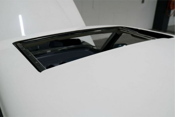 Mercedes-Benz 230 1977 34615