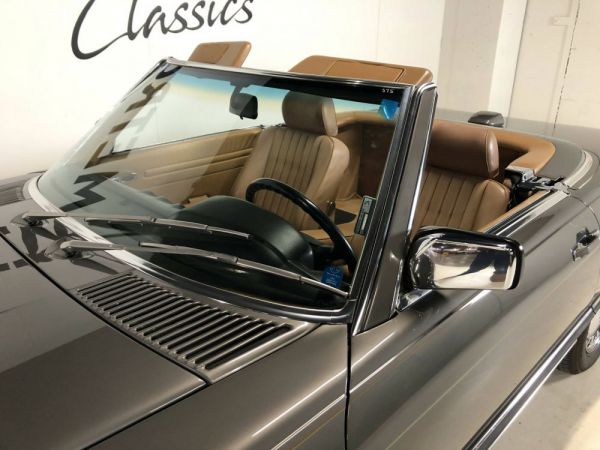 Mercedes-Benz 560 SL 1987 102805
