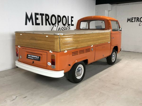 Volkswagen T2b pickup 1977