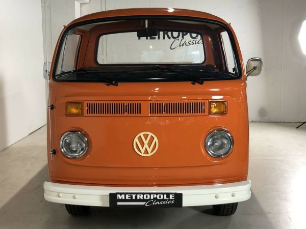 Volkswagen T2b pickup 1977 121332