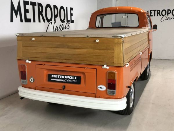 Volkswagen T2b pickup 1977 121336