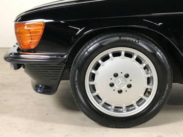 Mercedes-Benz 560 SL 1986 122102