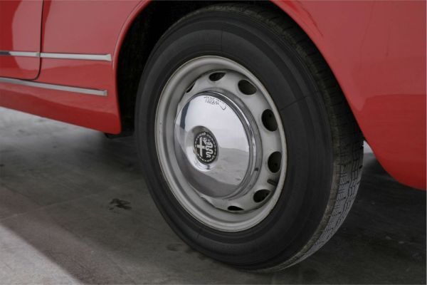 Alfa Romeo 2000 Spider 1960 131447