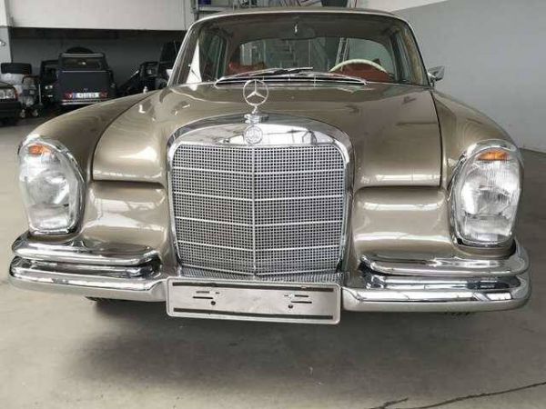 Mercedes-Benz 280 SE 1967 34189