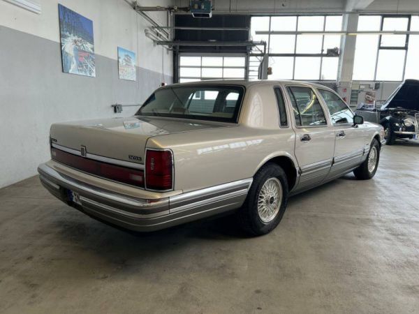 Lincoln Town Car 1990 78613