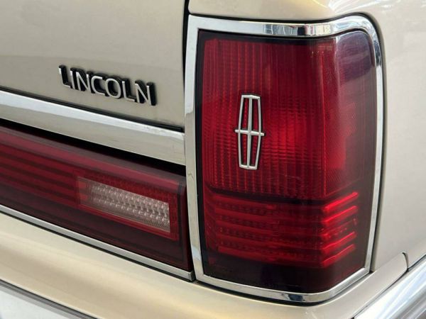 Lincoln Town Car 1990 78619