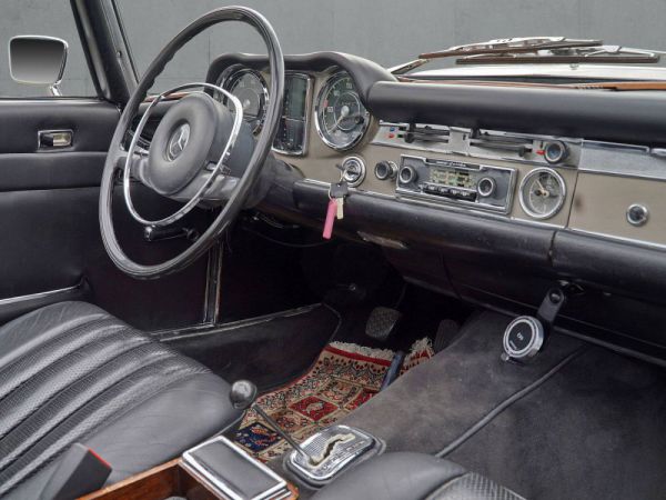 Mercedes-Benz 280 SL 1968 40701