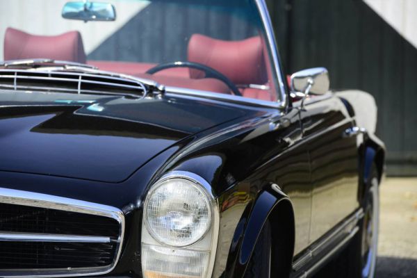 Mercedes-Benz 230 SL 1967 30613