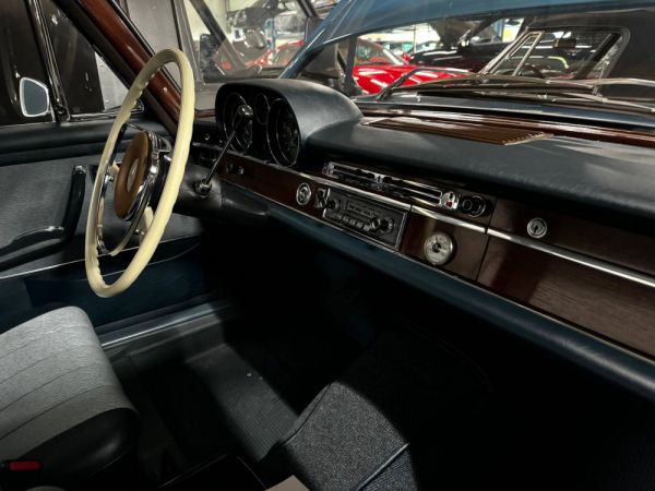 Mercedes-Benz 250 SE 1967 30464