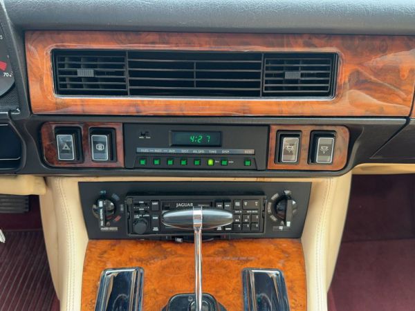 Jaguar XJ-S V12 1990 29888