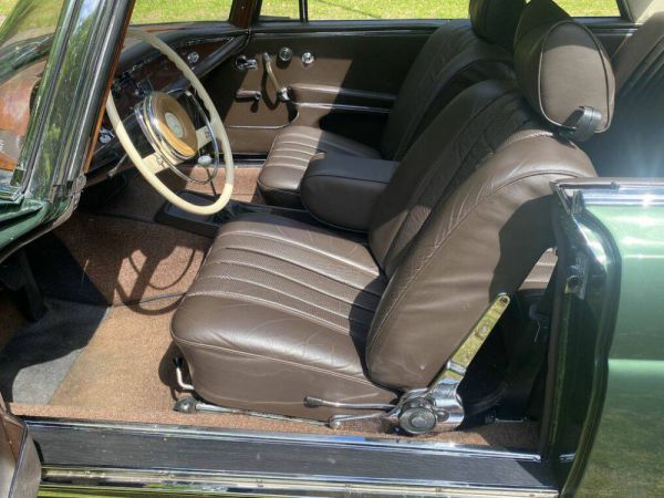 Mercedes-Benz 220 SE b 1965 29406