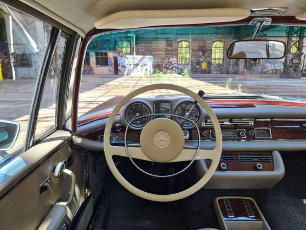 Mercedes-Benz 280 SE 3,5 1970 79071