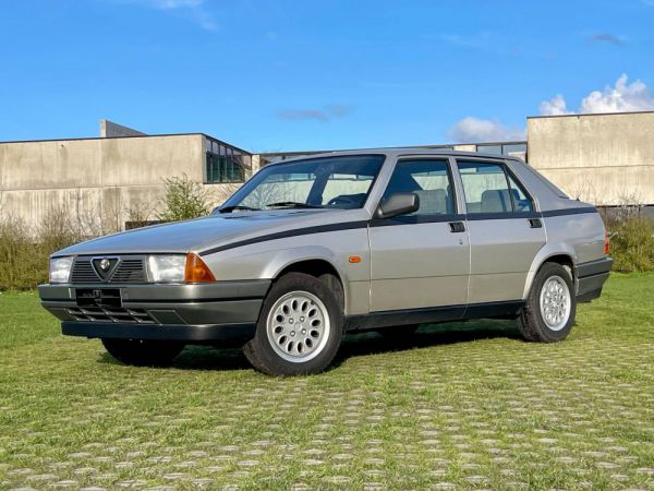 Alfa Romeo 75 1.6 1988