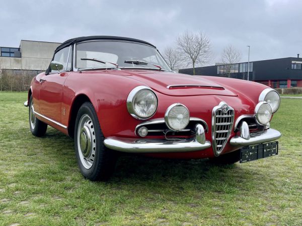 Alfa Romeo Giulia 1600 Spider 1963 89084