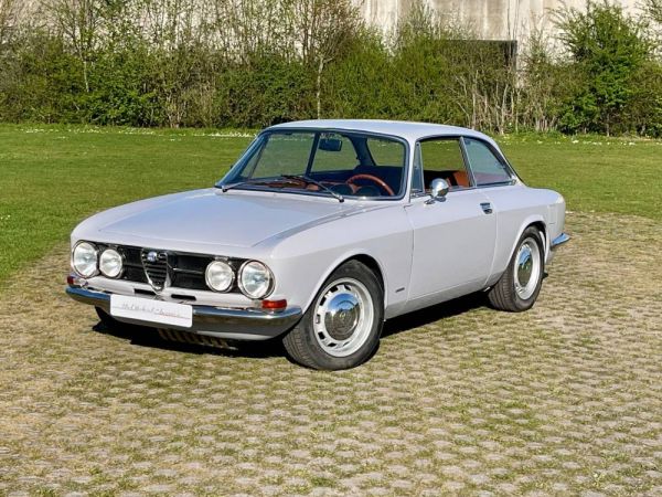 Alfa Romeo 1750 GT Veloce 1968 122207