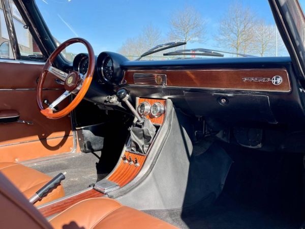 Alfa Romeo 1750 GT Veloce 1968 122215