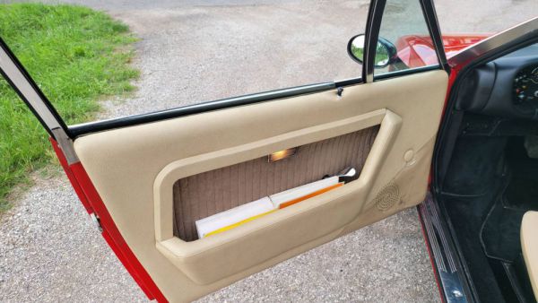 Ferrari Dino 208 GT4 1978 29196