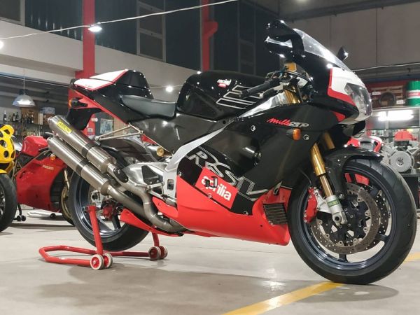 Aprilia RSV Mille 1999 114002