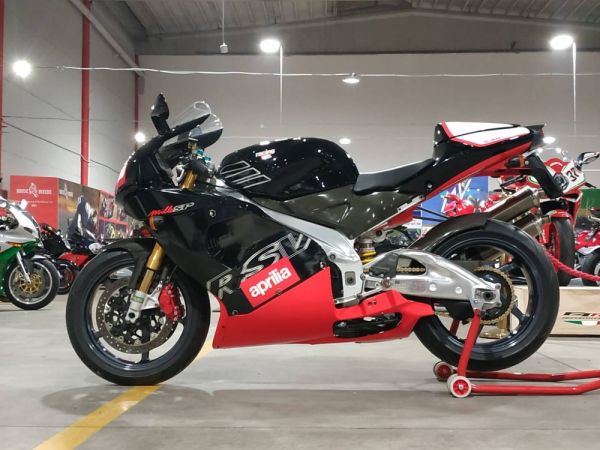 Aprilia RSV Mille 1999 114003