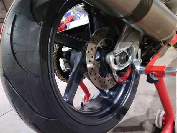 Aprilia RSV Mille 1999 114004