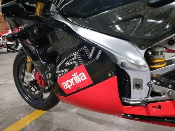 Aprilia RSV Mille 1999 114006