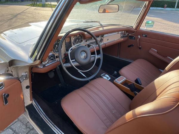Mercedes-Benz 280 SL 1969 26272