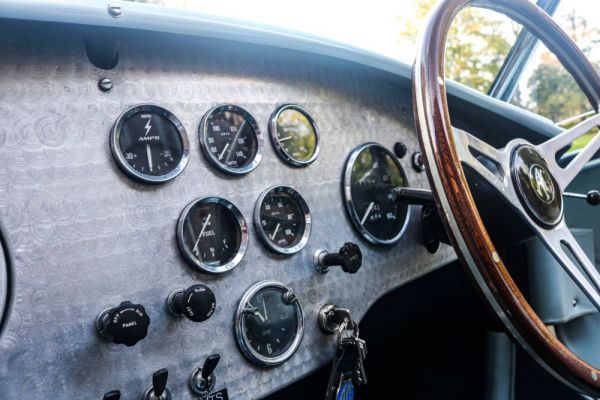 AC Cobra 289 1964 98380