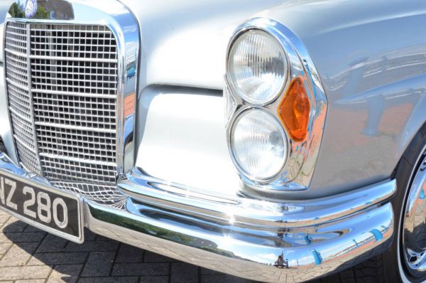 Mercedes-Benz 280 SE 1969 25552
