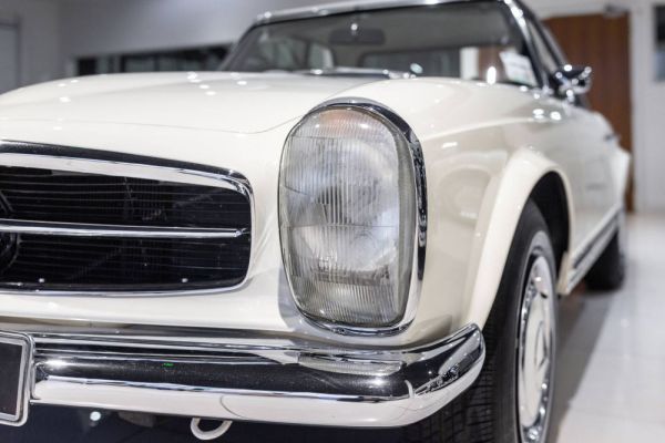 Mercedes-Benz 280 SL 1969 25593
